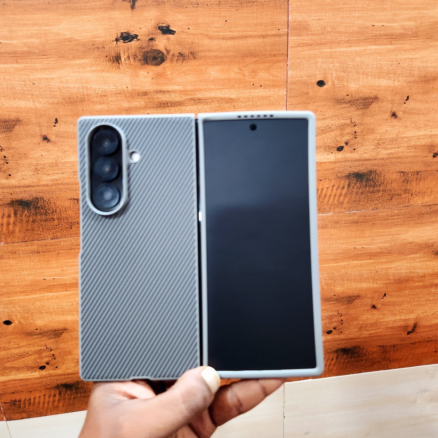 Samsung Galaxy Z Fold7 Slim Carbon Fiber Textured Matte Case with Inside Cloth - Gray