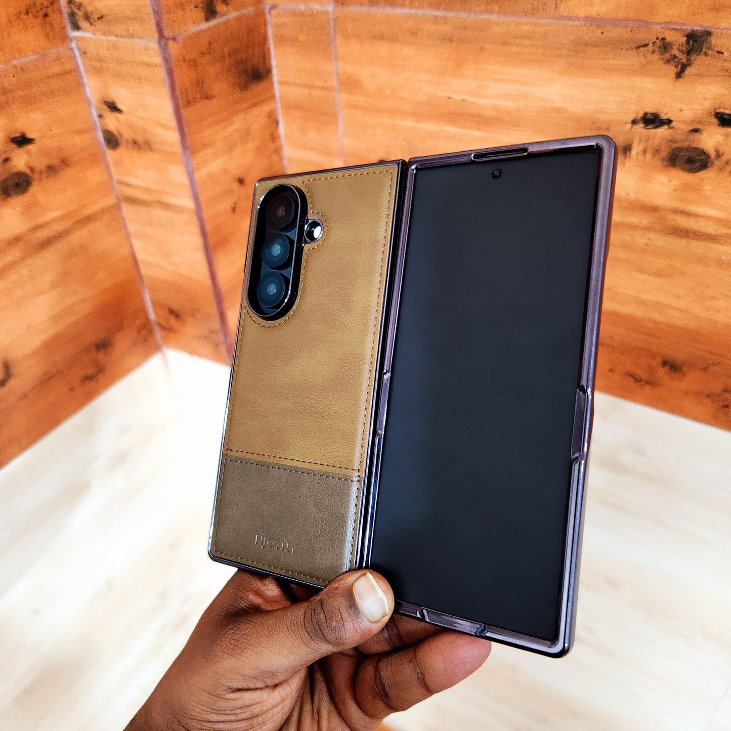 Samsung Galaxy Z Fold7 Bussiness Style Electroplating Leather Case - Brown