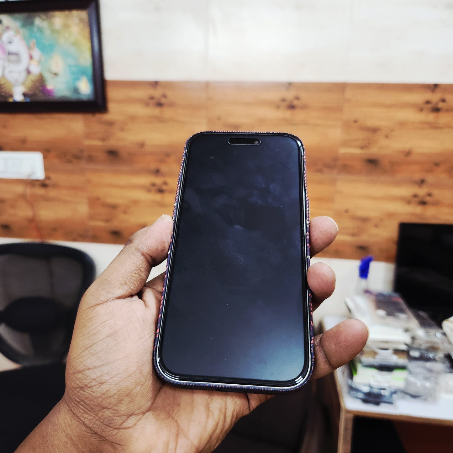 iPhone 17 Pro Max 0.8mm Ultrathin Carbon Fiber Texture Case with Magsafe - Maroon