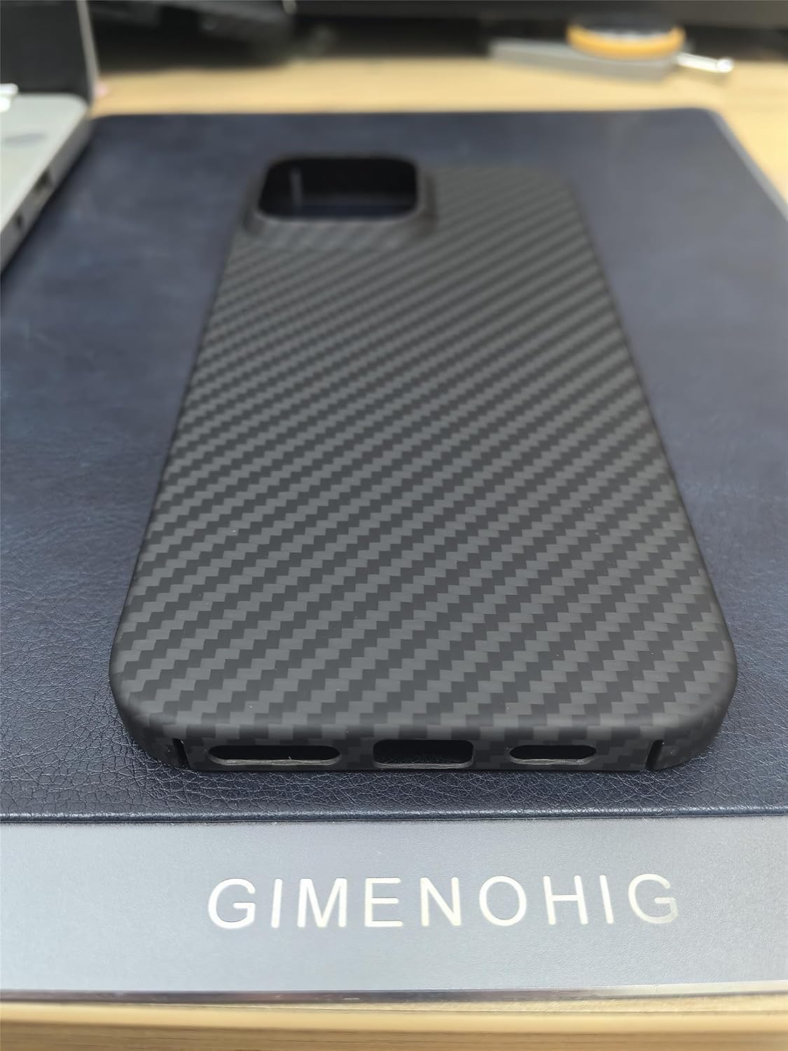 iPhone 16 Pro Max Slim Carbon Fiber Texture Anti-Fingerprint Hard Matte Case - Black