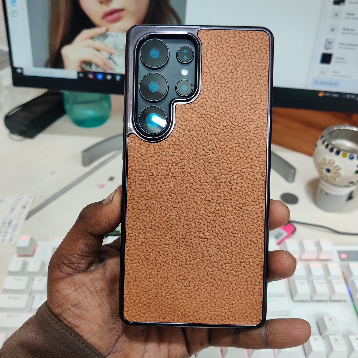 Samsung Galaxy S25 Ultra Litchi Pattern Leather Back Cover Case with Shining Chrome - Brown