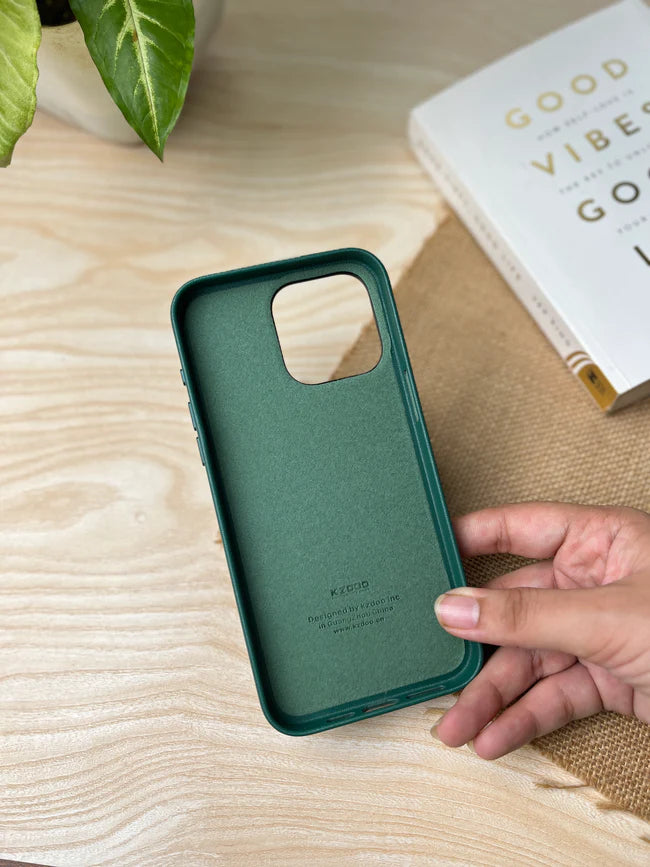 iPhone 15 Pro Max Kdoo Noble Classic Series Genuine Leather Case - Green