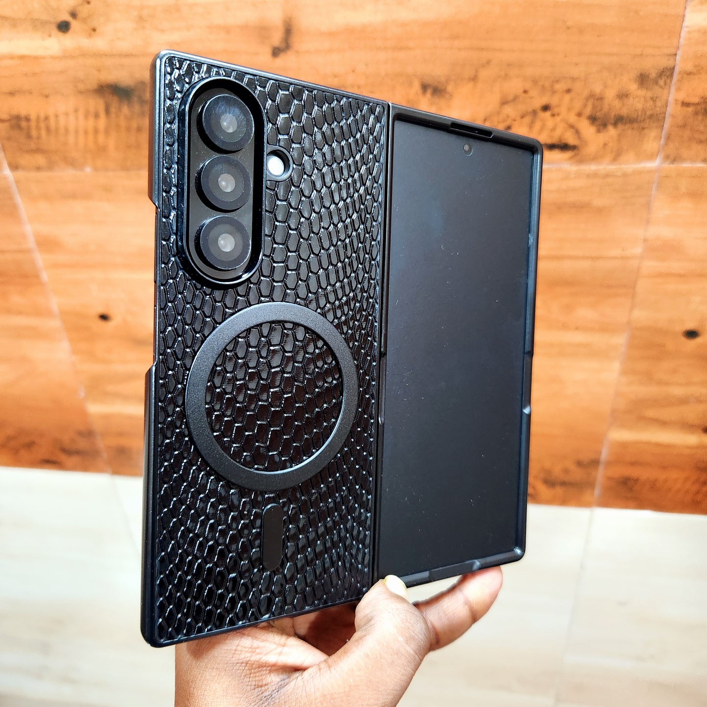 Samsung Galaxy Z Fold7 Luxury Style Metal Magsafe Leather Case - Black