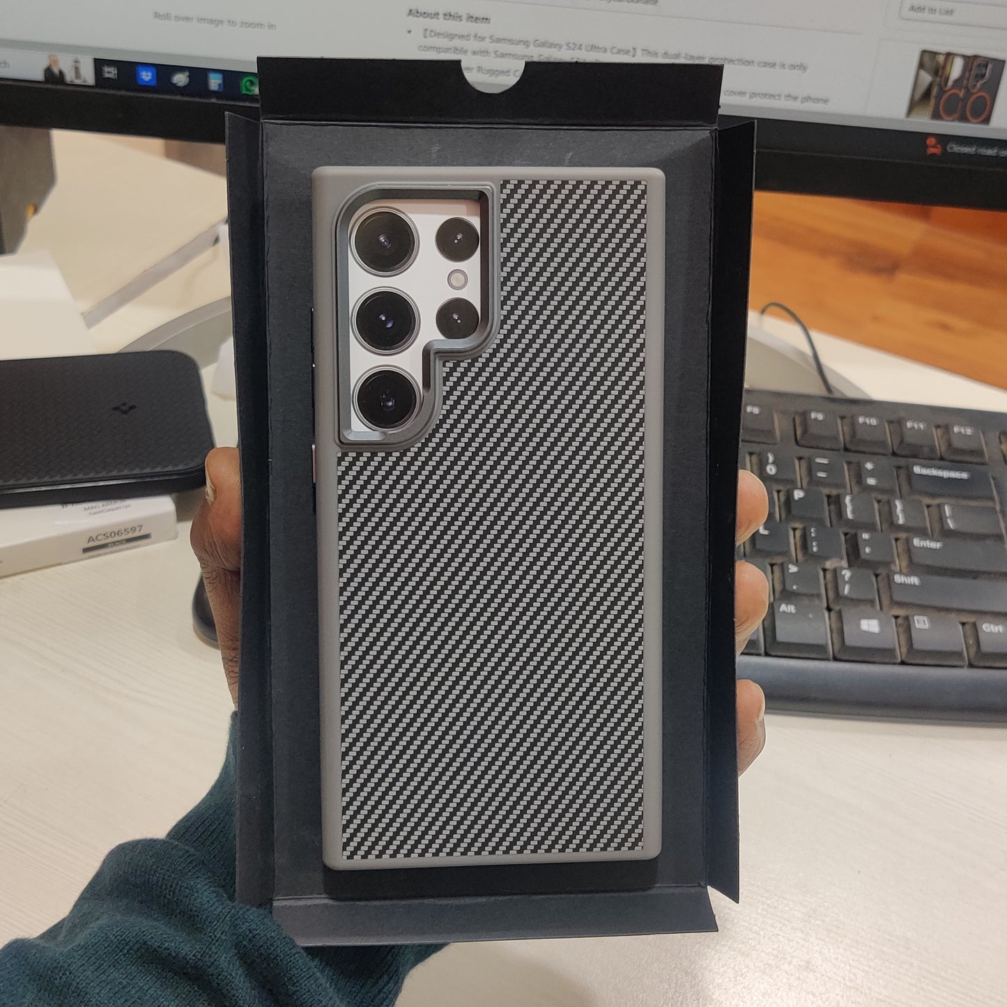 Samsung Galaxy S24 Ultra Soft Carbon Case with Metal Camera Protection - Titanium