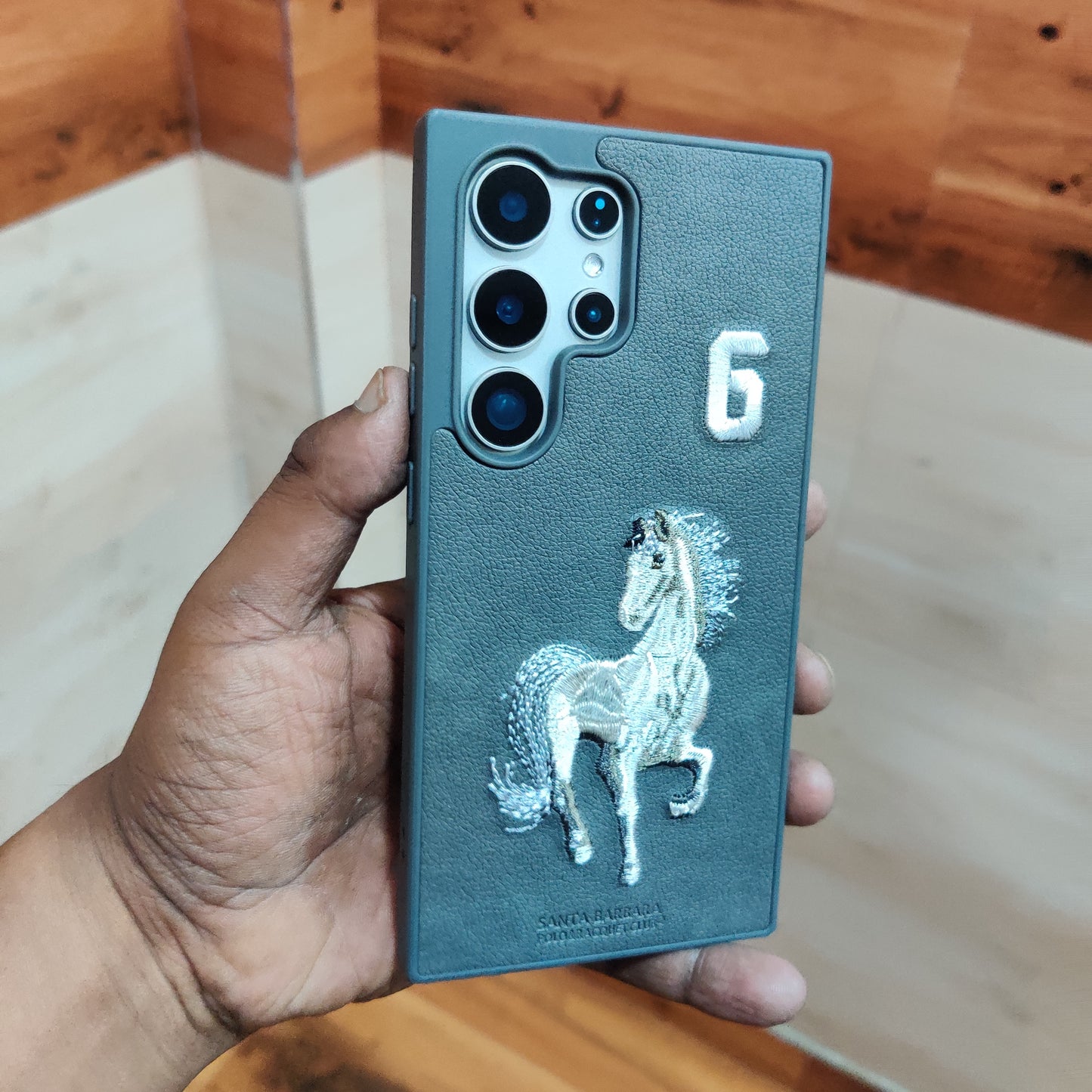 Samsung Galaxy S22 Ultra Horse 6 Embroidery PU Leather Case with Cloth Inside - Gray