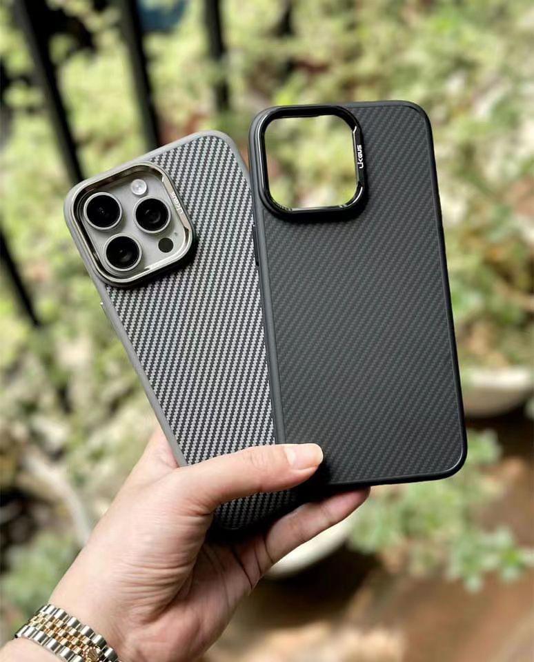 iPhone 16 Pro Max Smooth & Sleek Matte Finish Soft Carbon Case - Titanium