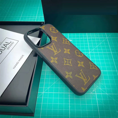 iPhone 15 Pro Max Louis Vuitton LV Leather Case - Brown