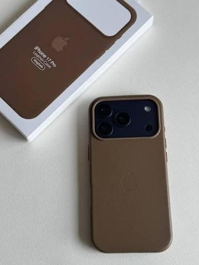 iPhone 17 Pro Leather Case with MagSafe