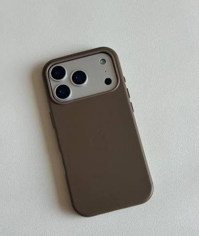 iPhone 17 Pro Leather Case with MagSafe