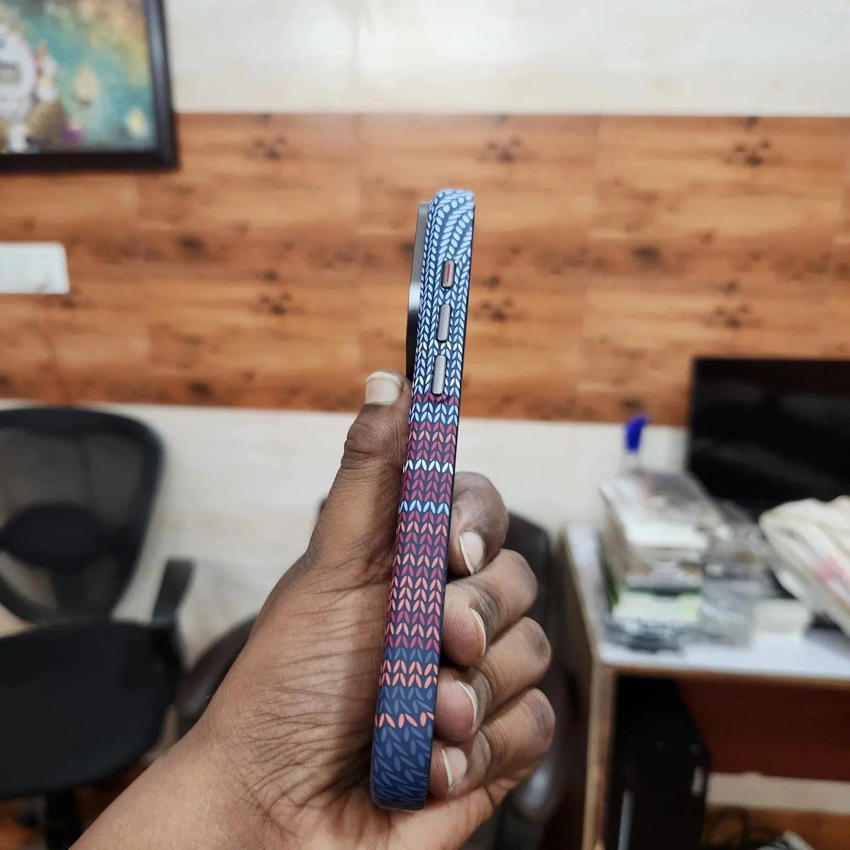 iPhone 18 Pro 0.8mm Ultrathin Carbon Fiber Texture Case with Magsafe