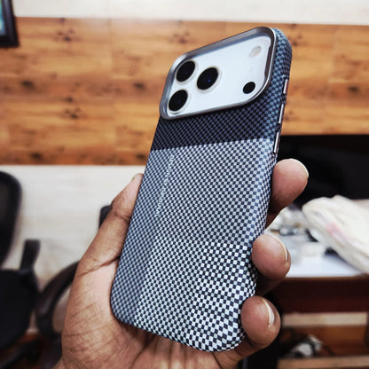 iPhone 17 Pro Max 0.8mm Ultrathin Carbon Fiber Texture Case with Magsafe
