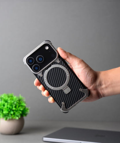 iPhone 17 Pro Metal Carbon Case with Stand and Magsafe - Silver