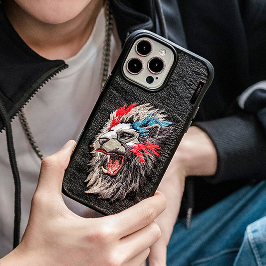 iPhone 15 Nimmy Embroidery Leather Shockproof Dazzling Series - Lion